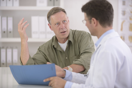 Doctor talking to patient © mangostock, Fotolia.com